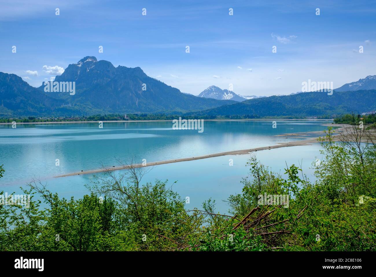 Germania, Baviera, Svevia, Ostallgau, Allgau, pista ciclabile Via Claudia Augusta, su Forggensee Foto Stock