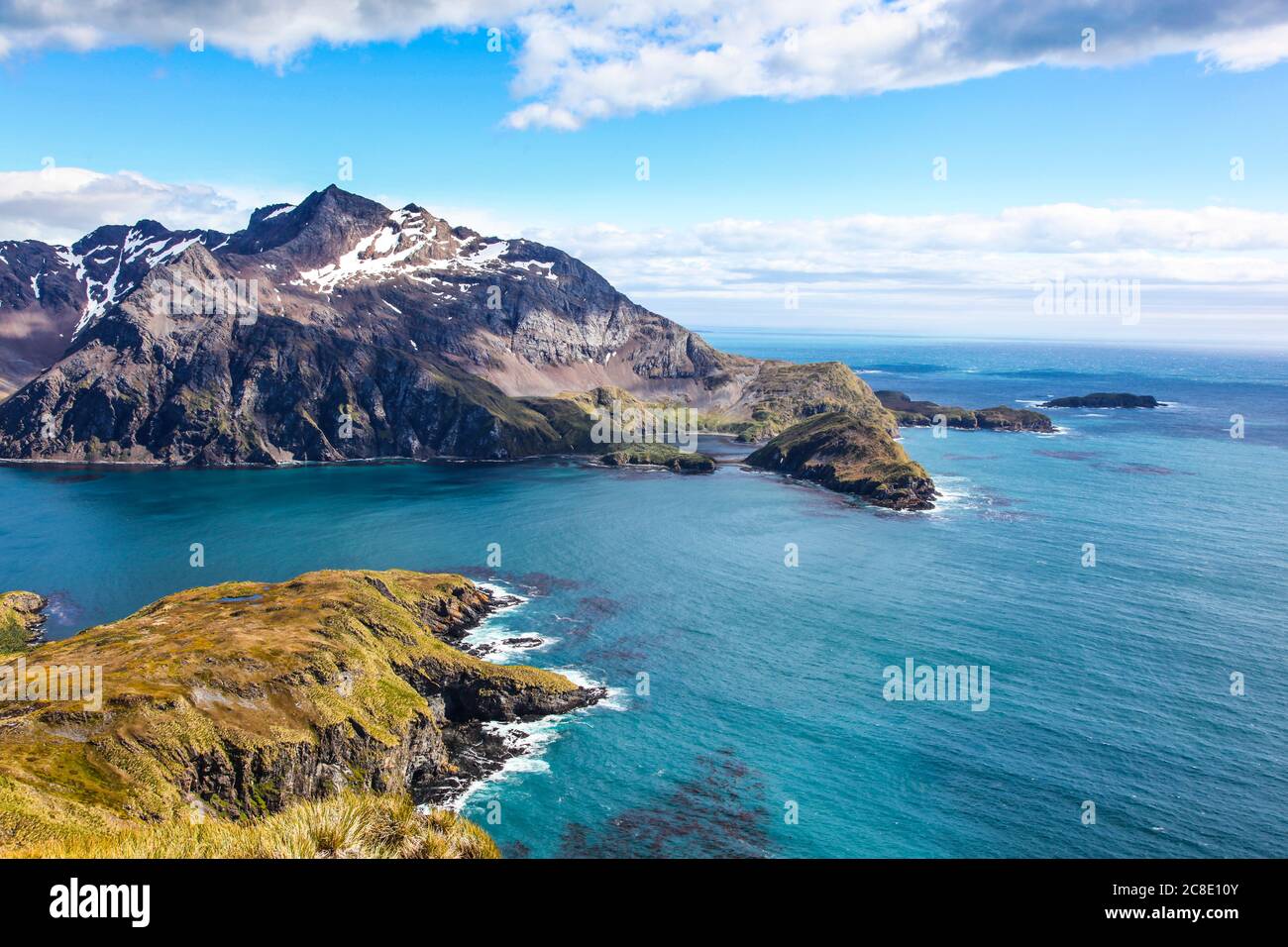 Regno Unito, Georgia del Sud e Isole Sandwich del Sud, costa della baia di Godthul Foto Stock