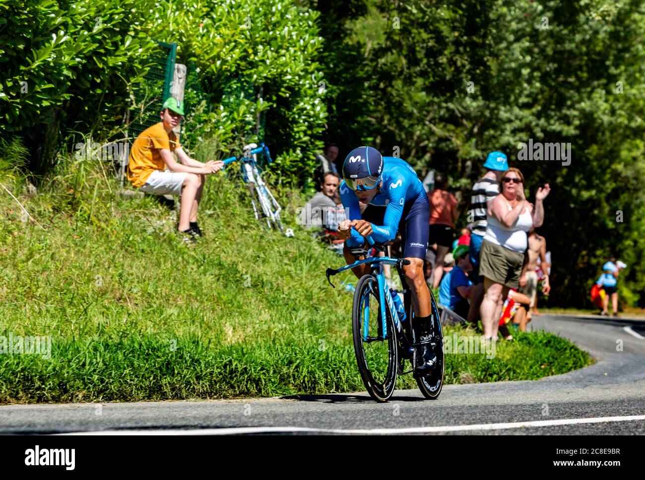 Bosdarros, Francia - 19 luglio 2019: Il ciclista neozelandese Andrey Amador del Team Movistar che corre durante la tappa 13, prova individuale, di le Tour d Foto Stock