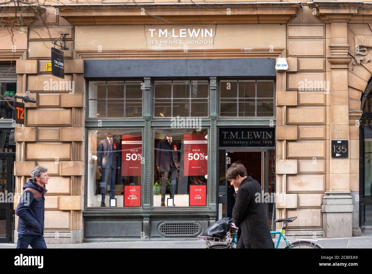 T M Lewin Shirtmakers Shop sale, Glasgow, Scozia, Regno Unito Foto Stock