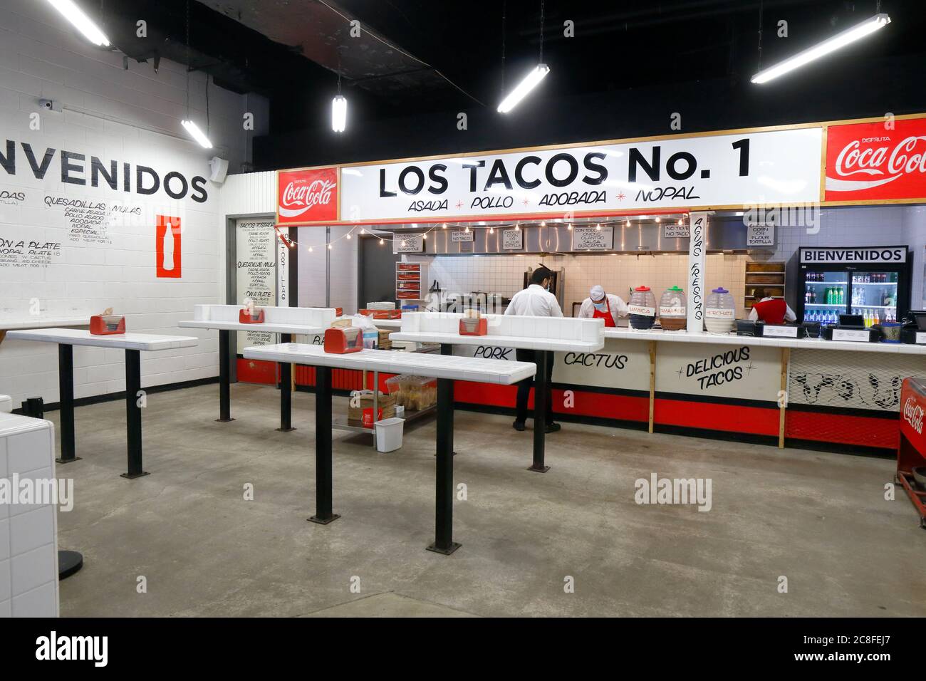 Los Tacos No. 1, 229 West 43rd St, New York, New York. Interno di un ristorante messicano popolare, tacqueria nel centro di Manhattan. Foto Stock