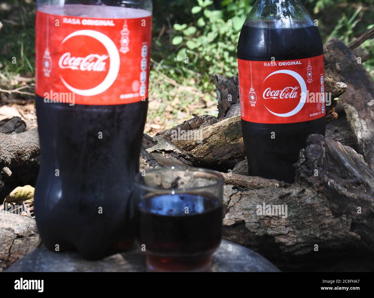 JATINEGARA, JAKARTA TIMUR, GIACARTA, INDONESIA - 06 agosto 2020: Giacarta, Indonesia - 8 giugno 2020: Una bevanda analcolica gassata prodotta dalla Coca-Co Foto Stock