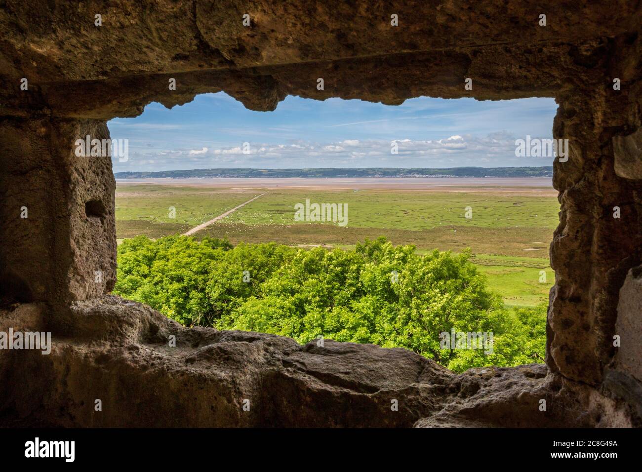 Una vista dal Castello di Weobley della palude di Llanrhidan e delle sabbie sulla penisola di Gower, Galles Foto Stock