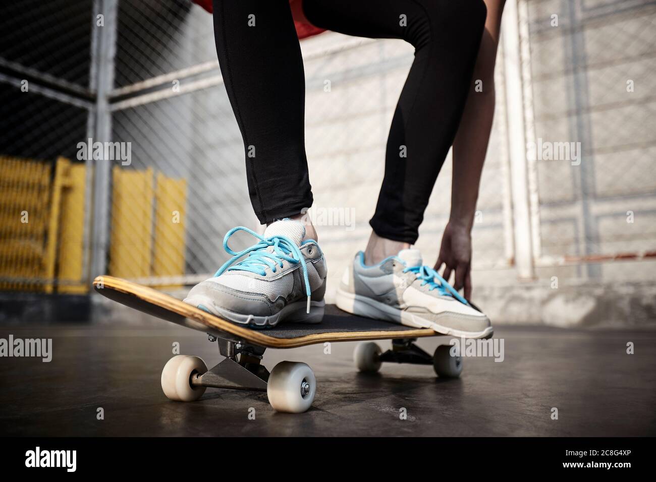 Skateboard trick close up immagini e fotografie stock ad alta risoluzione -  Alamy