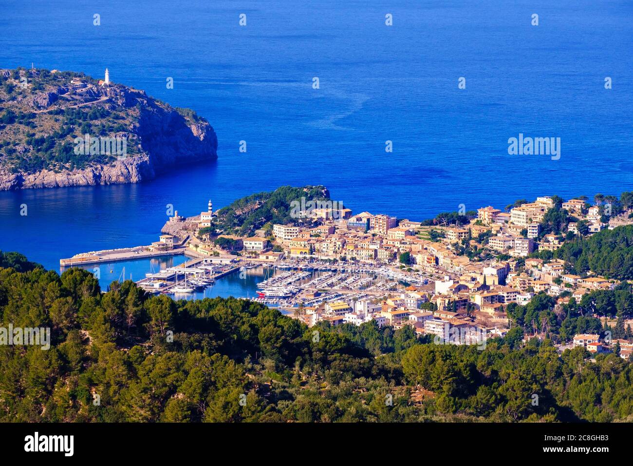 Port de Soller, vista da Mirador de ses Barques, Serra de Tramuntana, Maiorca, Isole Baleari, Spagna Foto Stock
