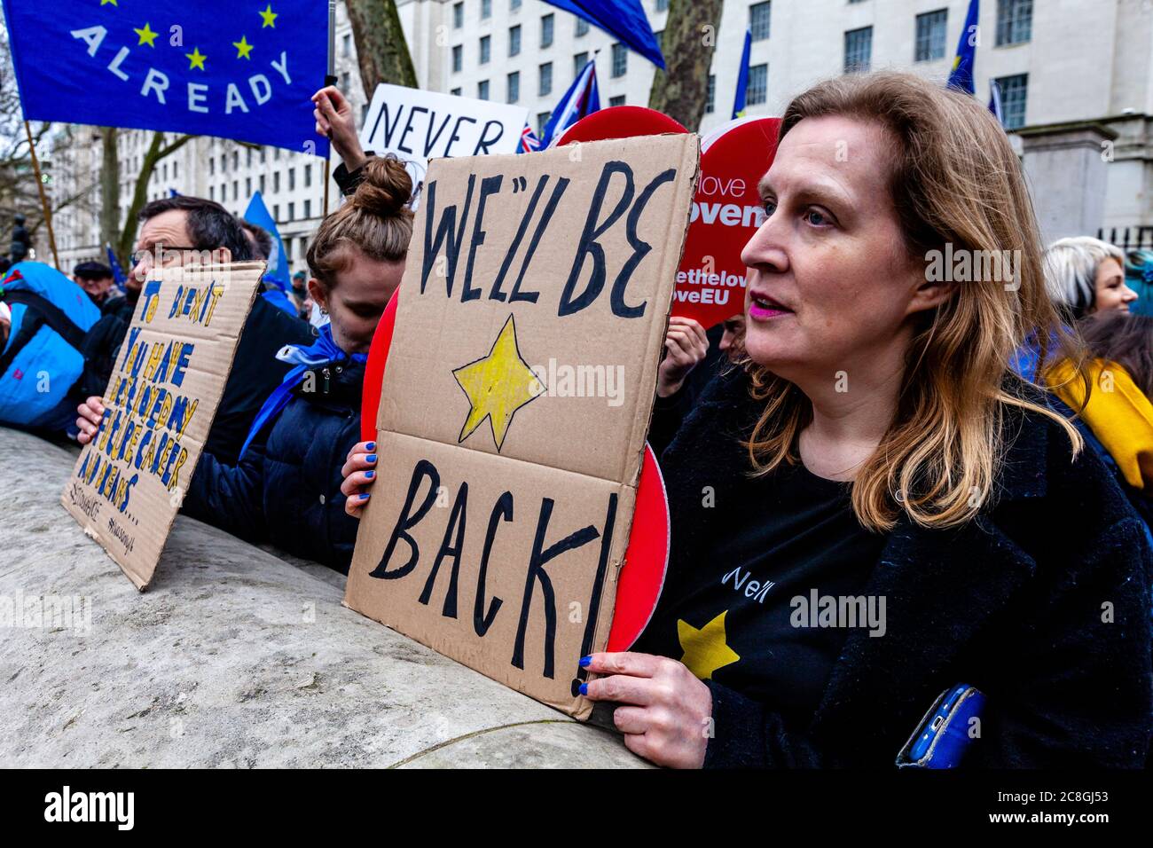 I sostenitori pro-UE protestano vicino a Parliament Square il giorno in cui la Gran Bretagna dovrebbe lasciare ufficialmente l'UE, Whitehall, Londra, Regno Unito Foto Stock