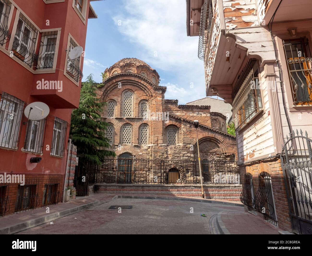 Eski Imaret Mosque (turco: Eski Imaret Camii) è un ex chiesa ortodossa orientale convertita in una moschea da parte degli Ottomani.La chiesa bizantina è stata trovata Foto Stock