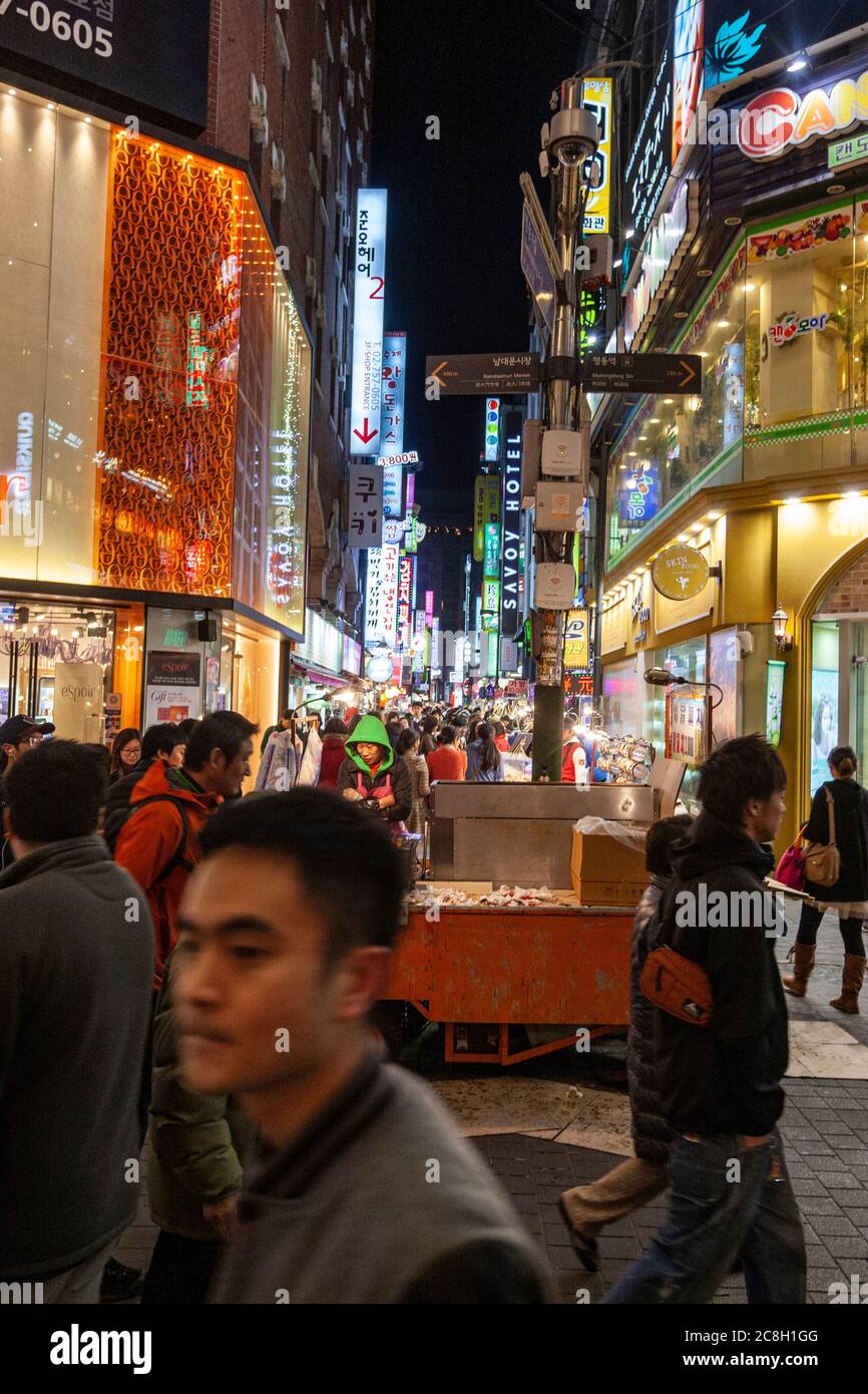 Mercato notturno di Myeongdong, Jung-GU, Chungmuro 2(i)-ga, 8-3-ga, Seoul, Foto Stock