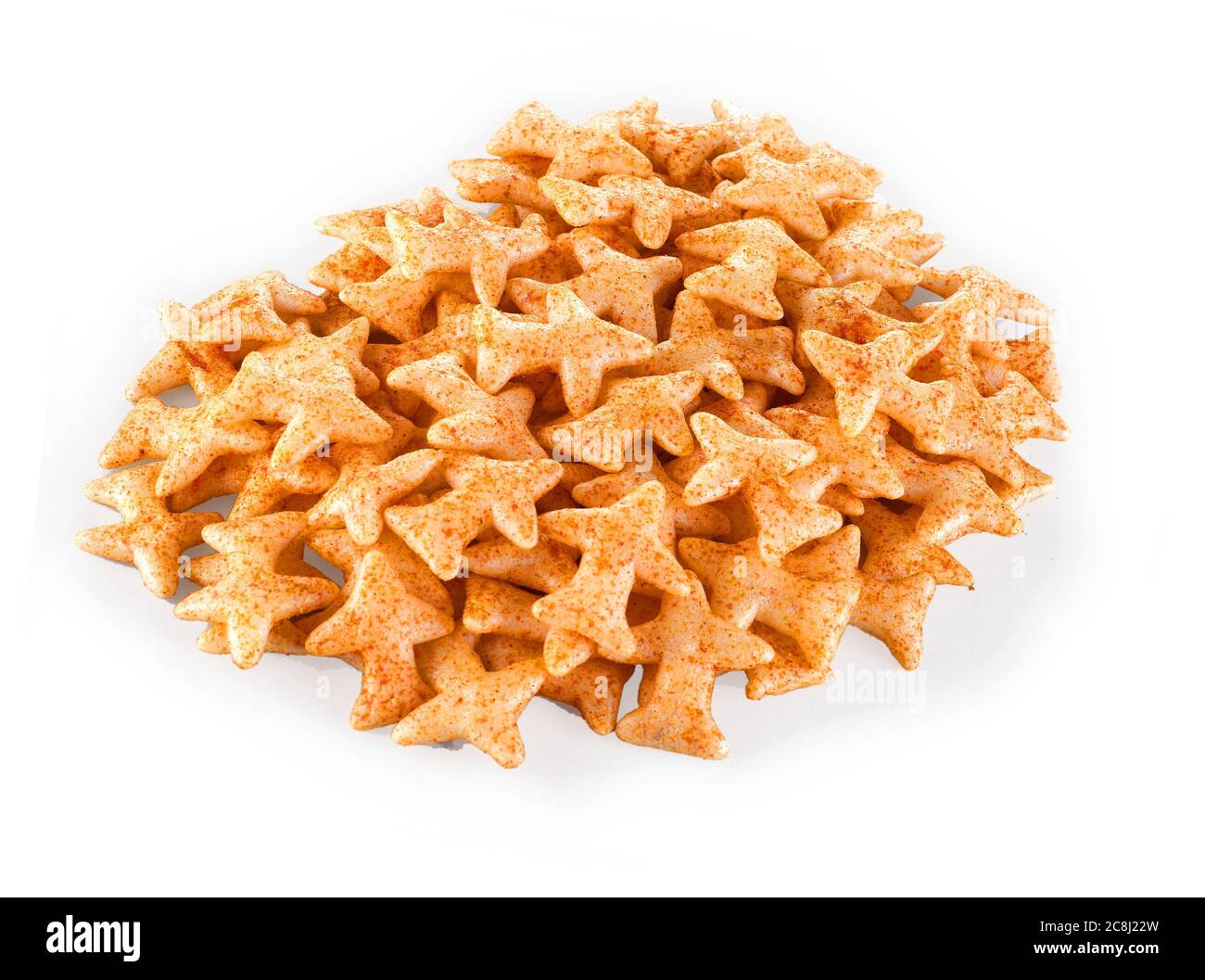 Fritti e piccanti Aero Plane snack o Fryums (snack Pellet) serviti in una ciotola o sfondo bianco. Fuoco selettivo - immagine Foto Stock