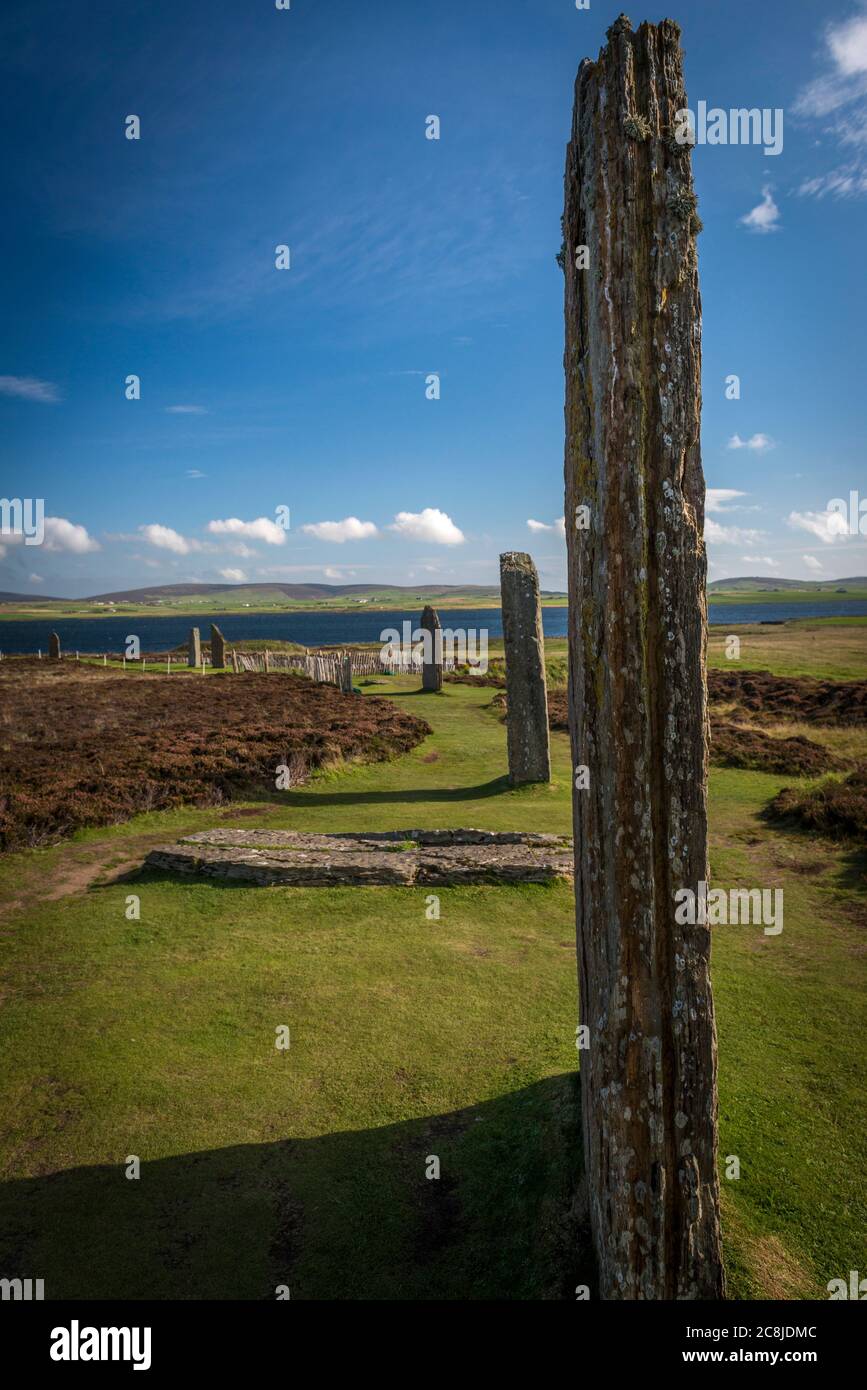 L'anello di Brodgar Neolitico henge e cerchio di pietra sulla terraferma Orkney, Scozia, Regno Unito Foto Stock