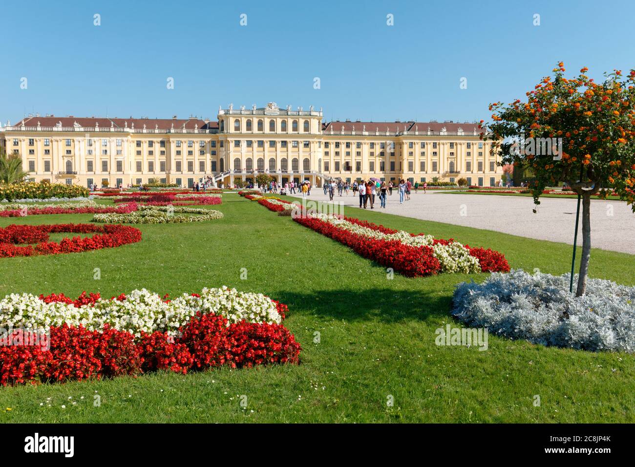 Schonbrunn palazzo, un ex residenza imperiale estiva. Il palazzo e i giardini di Schonbrunn sono dichiarati patrimonio dell'umanità dall'UNESCO Foto Stock