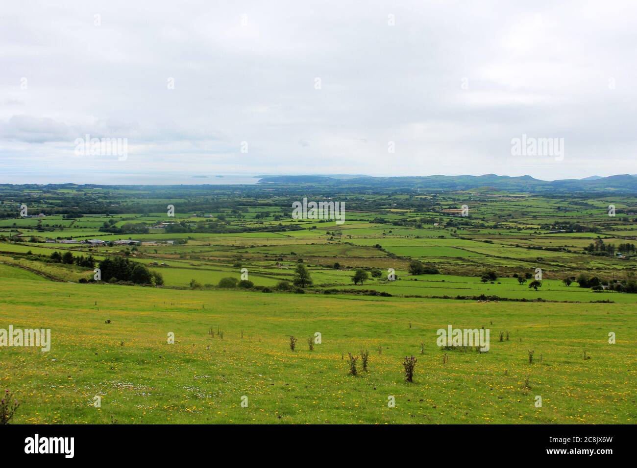 Vista da metà su tre'r Ceiri montagna, parte di Yr Eifl (Rivals) nella penisola di Llyn, Galles del Nord Foto Stock