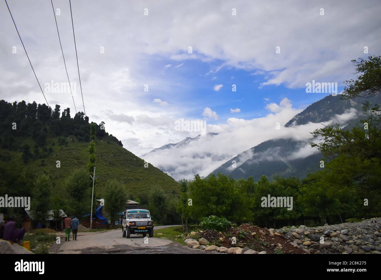 Bella vista delle colline e risaie a Kashmir valle India. Foto Stock