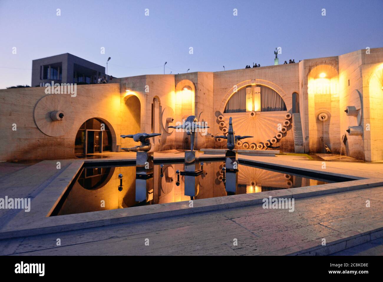 Complesso Cascade di Yerevan al crepuscolo, Armenia Foto Stock