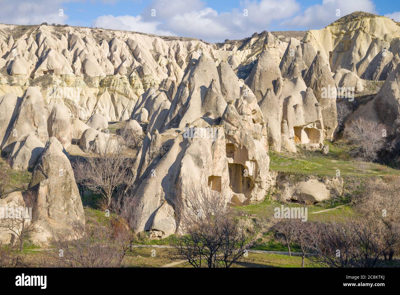 Gennaio giornata di sole nelle montagne della Cappadocia. Turchia Foto Stock