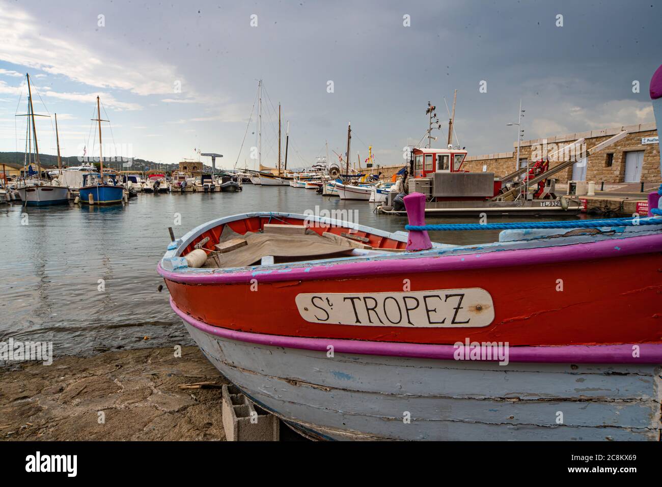 Bella barca Saint Tropez - ST TROPEZ, FRANCIA - 13 LUGLIO 2020 Foto Stock