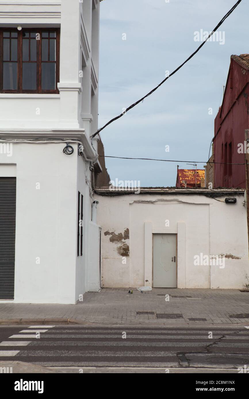 Architettura del quartiere alla moda hipster di El Cabanyal, Valencia città, Spagna. Foto Stock