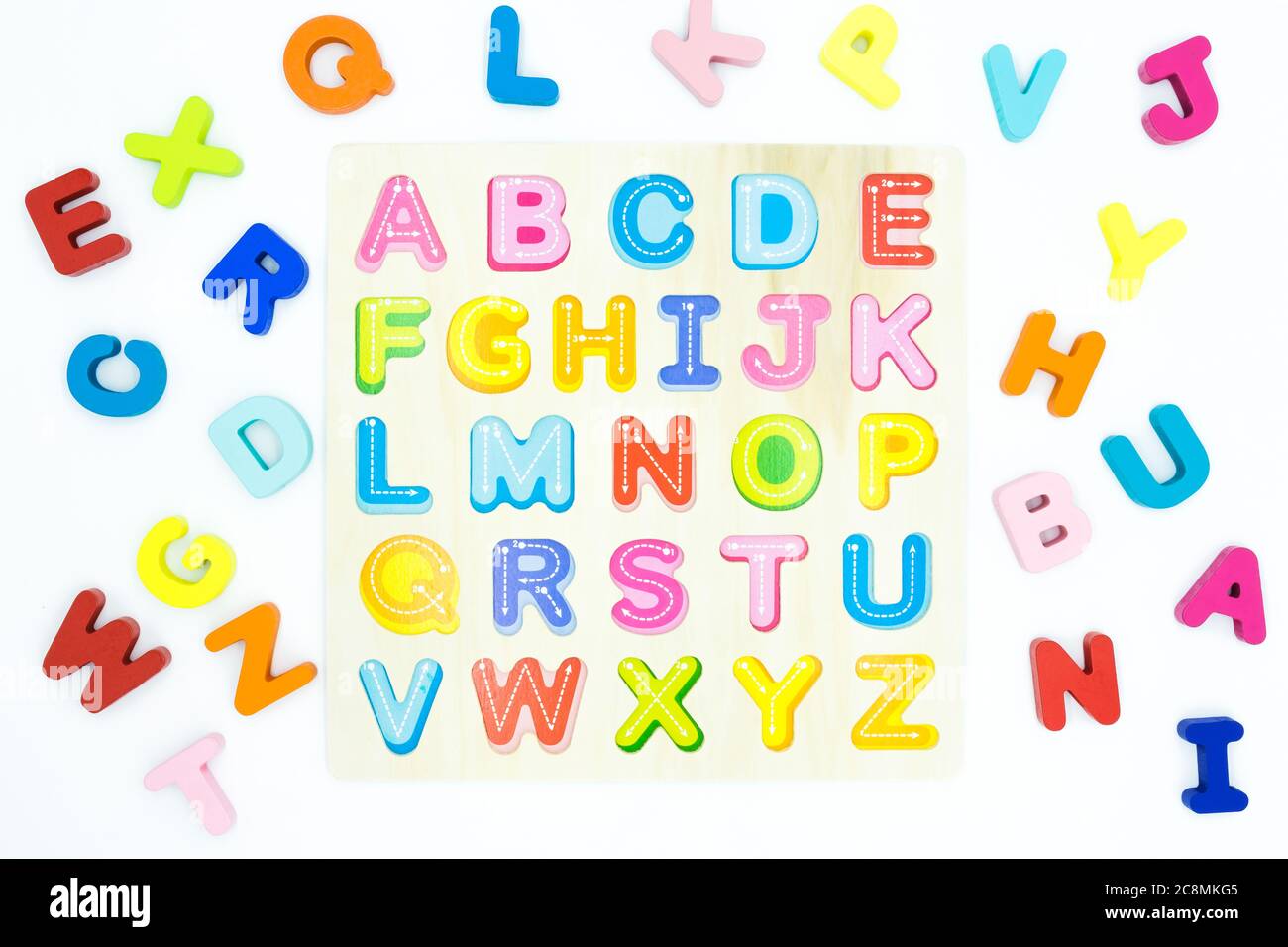 Colorato puzzle educativo abc in legno per bambini. Foto Stock