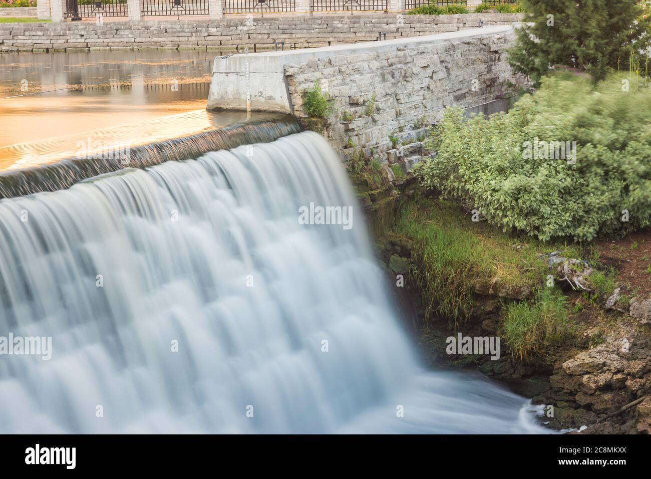 Cascate di Menomonee Falls in autunno Foto Stock