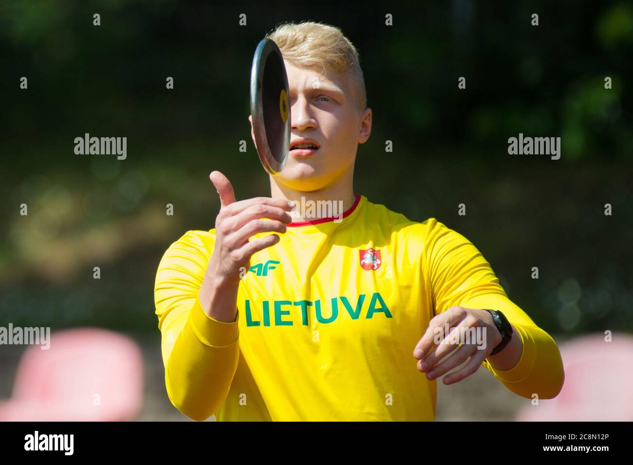 2020 07 25. Campionato lituano di atletica giovanile a Vilnius. Lanciadischi Mykolas Alekna. Foto Stock