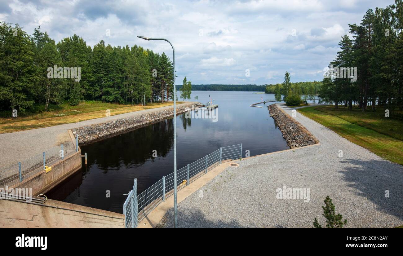 Kolun kanava (canale di Kolu) a Tervo Finlandia in estate . Vista sul lago Kskivesi Foto Stock