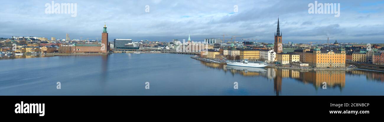 STOCCOLMA, SVEZIA - 09 MARZO 2019: Panorama della parte centrale della moderna Stoccolma in un giorno di marzo Foto Stock