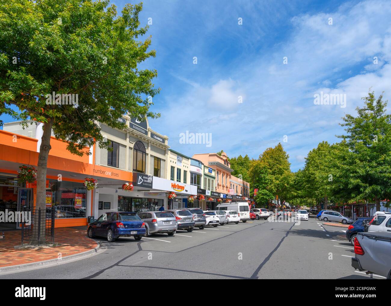 Trafalgar Street, la strada principale nel centro storico di Nelson, Nuova Zelanda Foto Stock