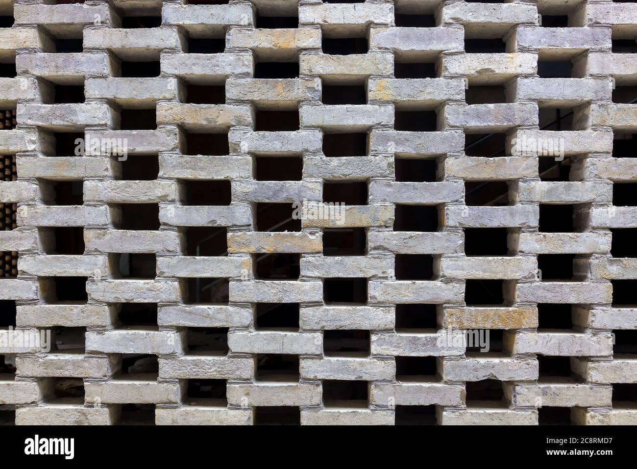Buco nero e muro di mattoni di fondo texture, parte di tradizionale cinese mattoni di finestra reticolo nel sud-est della Cina Foto Stock