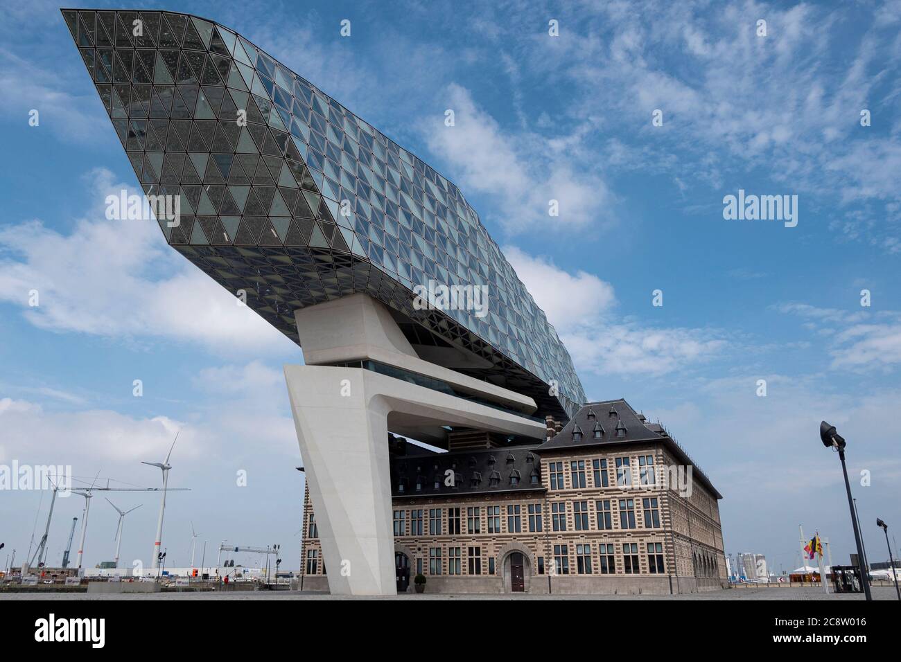 Anversa, Belgio, 19 luglio 2020, la casa portuale di Anversa a forma di diamante Foto Stock