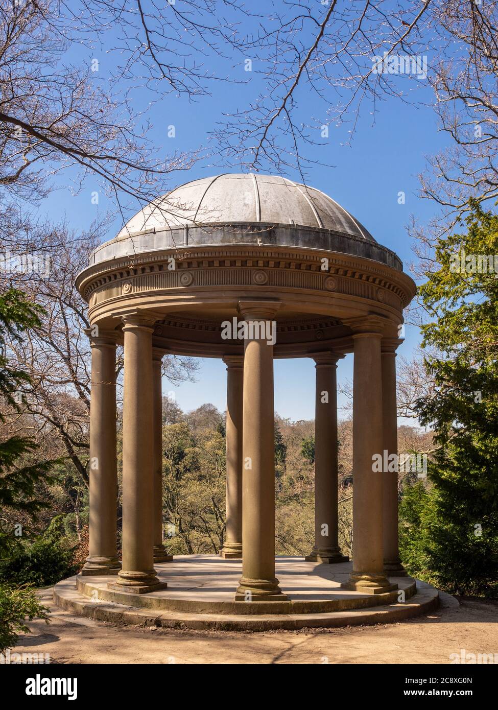 Tempio di fama, giardini acquatici Studley Royal. Foto Stock