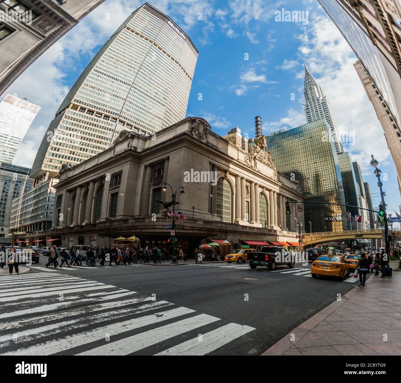 New York, NY / USA - 11/10/2013: Terminal Grand Central nell'edificio esterno di New Yor al giorno Foto Stock