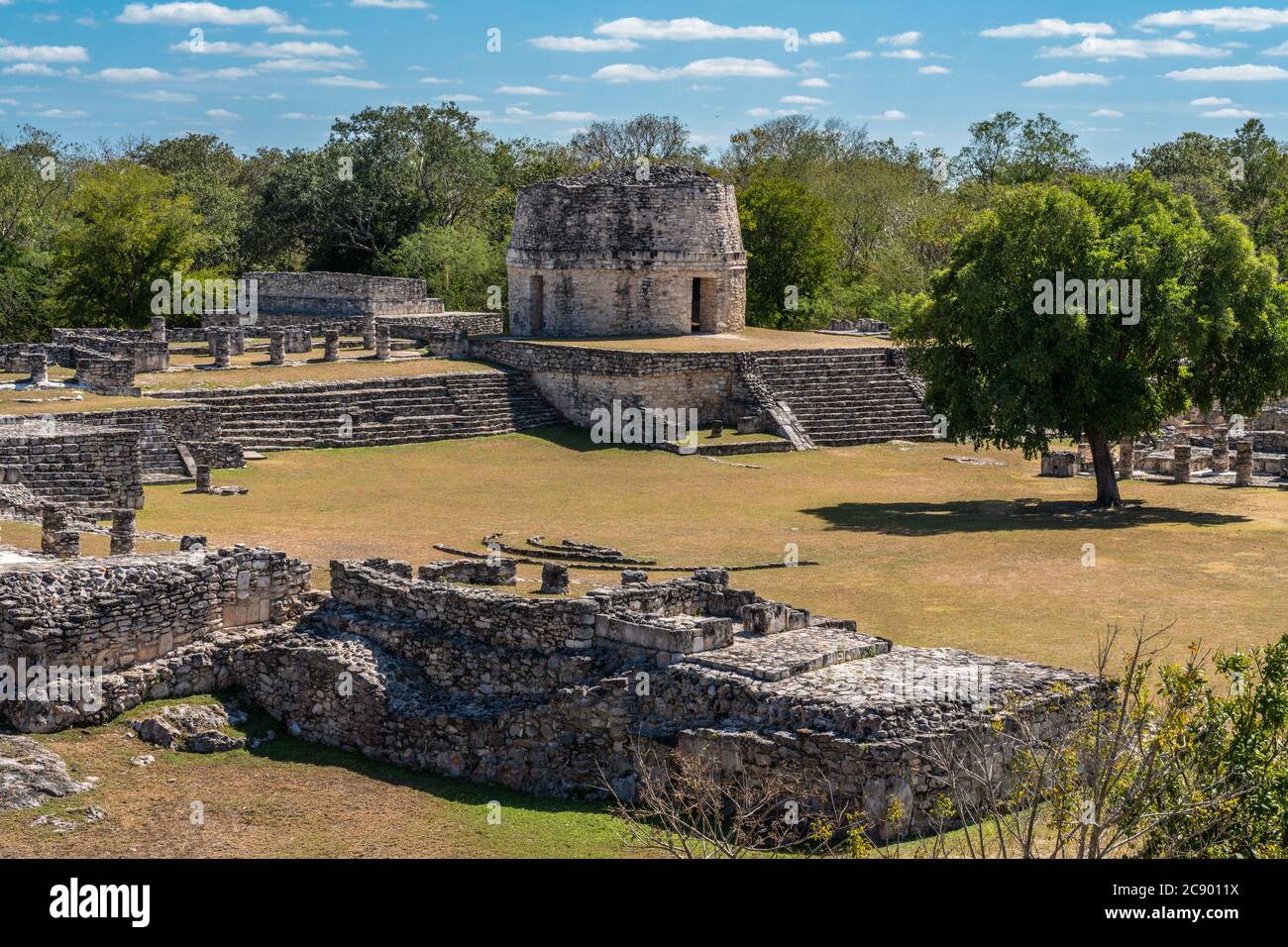 Il Tempio rotondo o Osservatorio nelle rovine della città Maya post-classica di Mayapan, Yucatan, Messico. Foto Stock