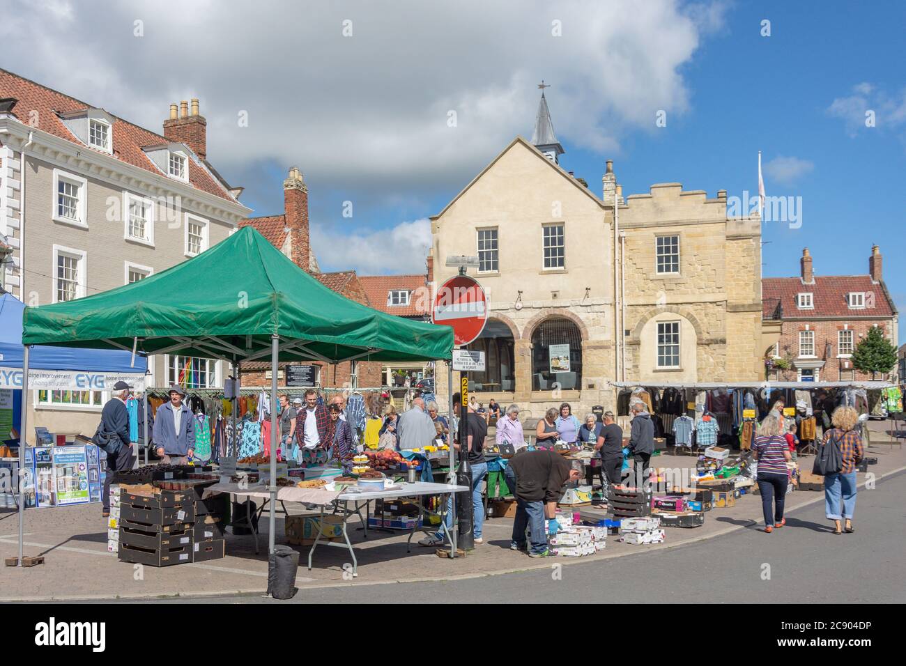 Market Place, Malton, North Yorkshire, Inghilterra, Regno Unito Foto Stock