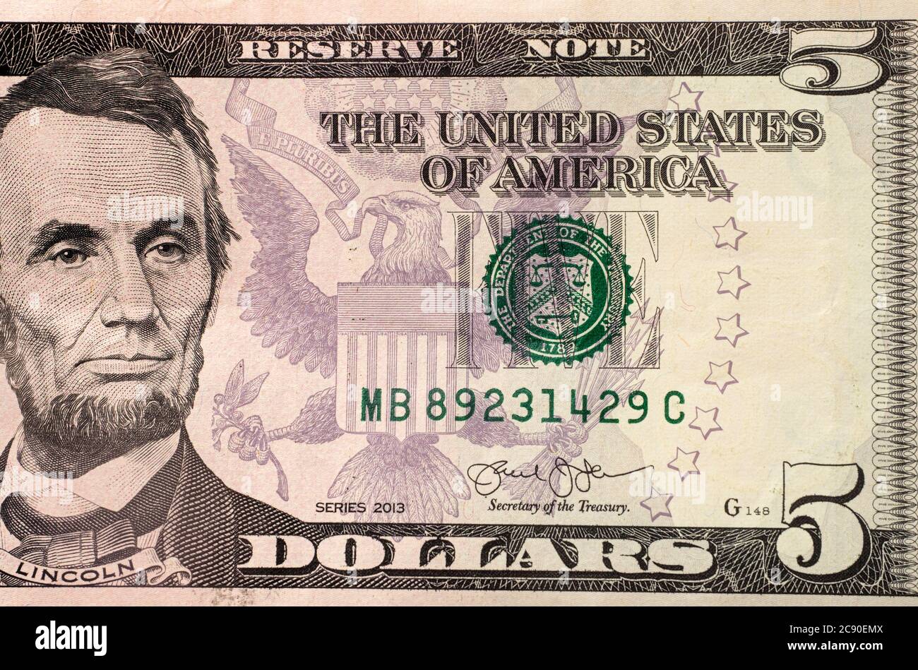 Primo piano di un conto di cinque dollari USA Foto Stock