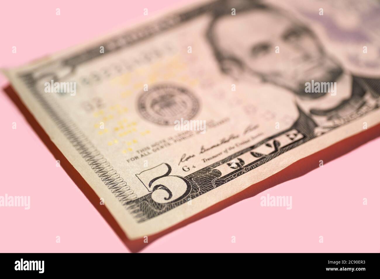Primo piano di un conto di cinque dollari USA Foto Stock