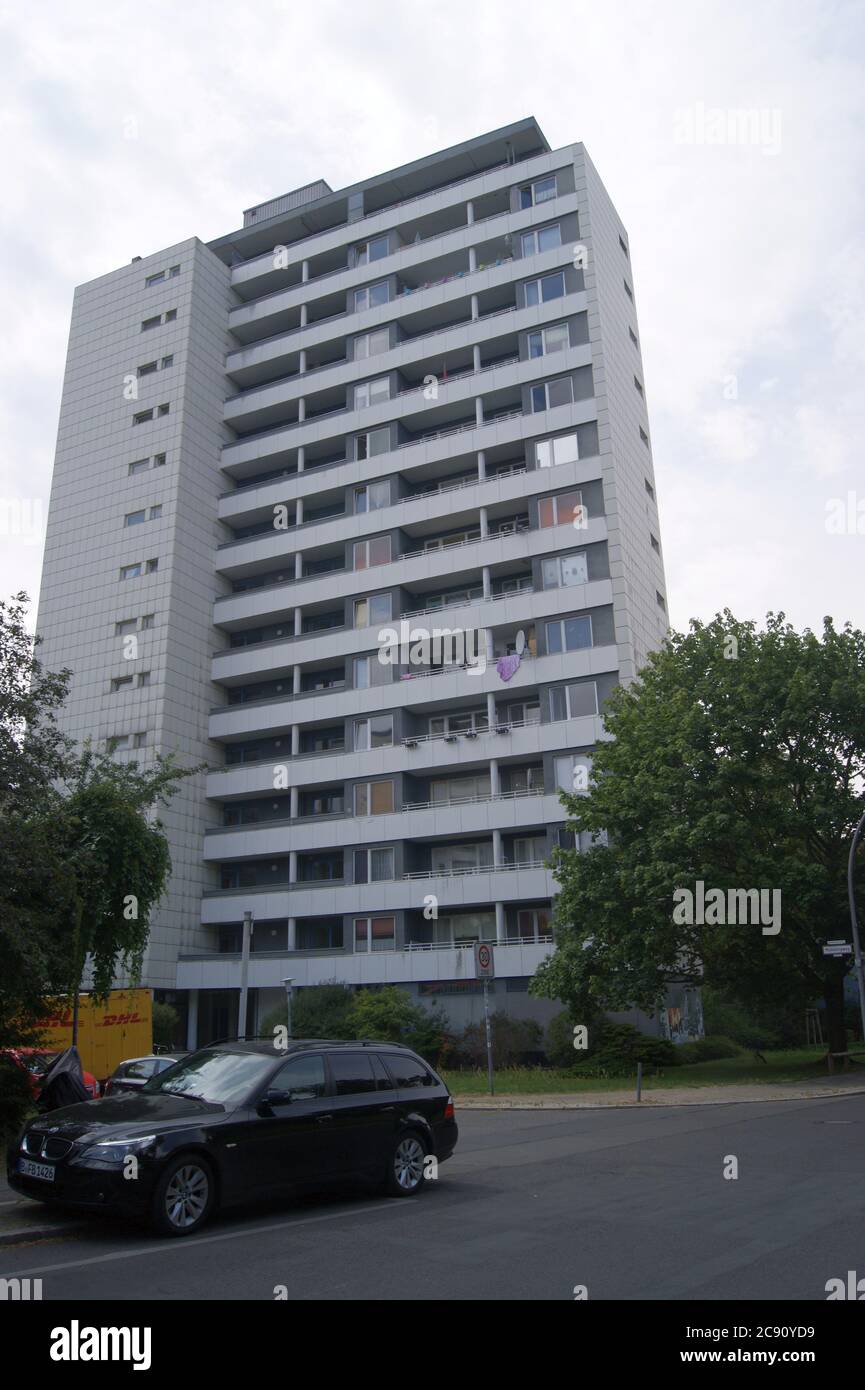 Hochhaus Hümmlingweg im Falkenhagener Feld a Berlino-Spandau Foto Stock