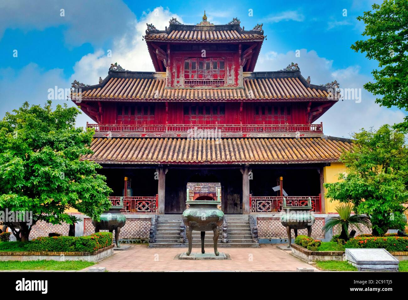 Padiglione Hien Lam nella città imperiale, Hue, Vietnam Foto Stock