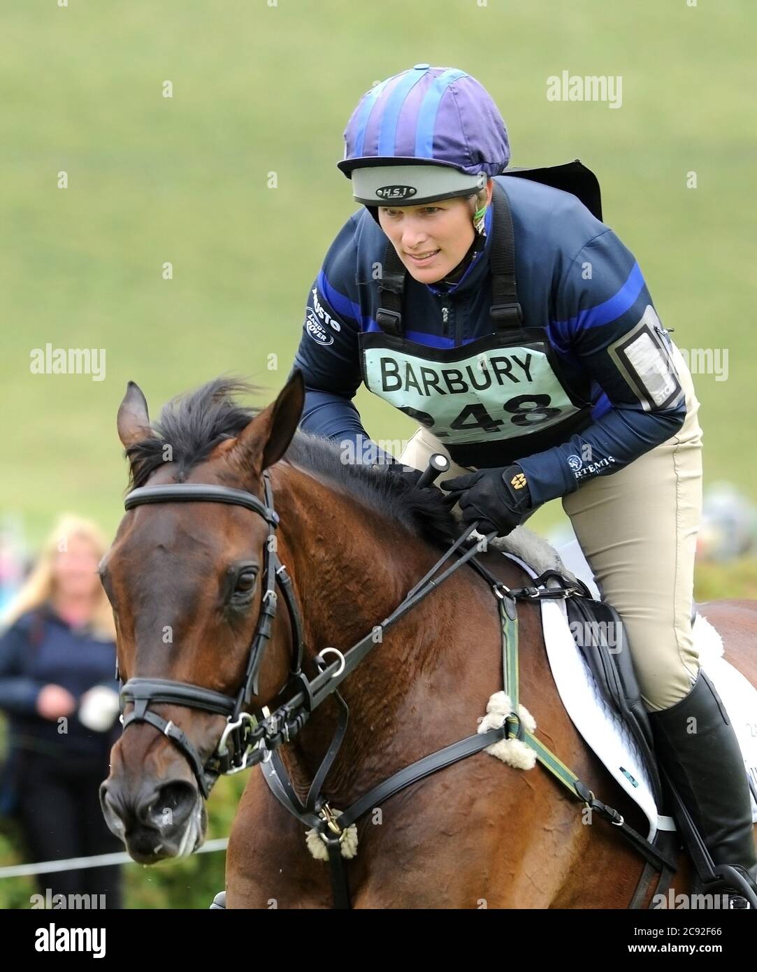Zara Tindall MBE Olympian equestre in gara al campione del mondo di Eventing Eventing 2006 figlia di Anna, Principessa reale e Capt. Mark Phillips Foto Stock