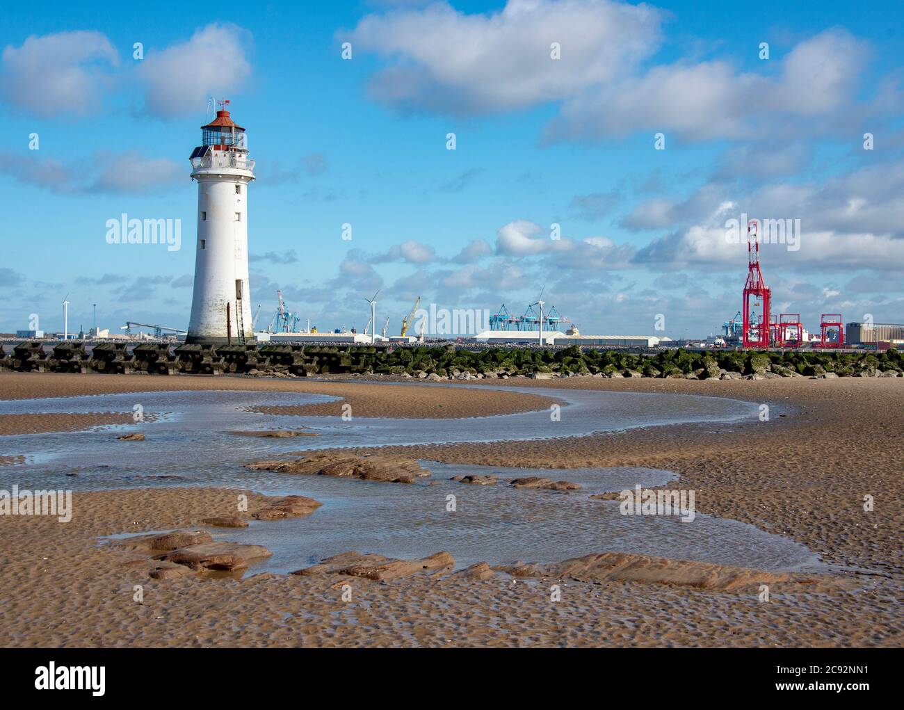 Faro di New Brighton, situato alla foce della baia di Liverpool a New Brighton, Wallasey, Wirral. Foto Stock