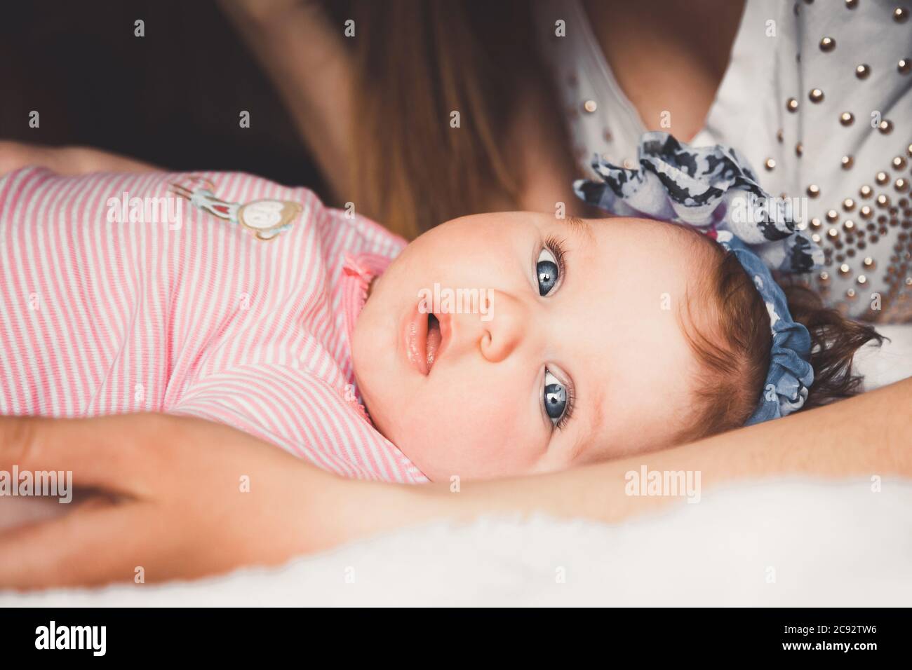 Cute 3 months old baby girl immagini e fotografie stock ad alta risoluzione  - Alamy