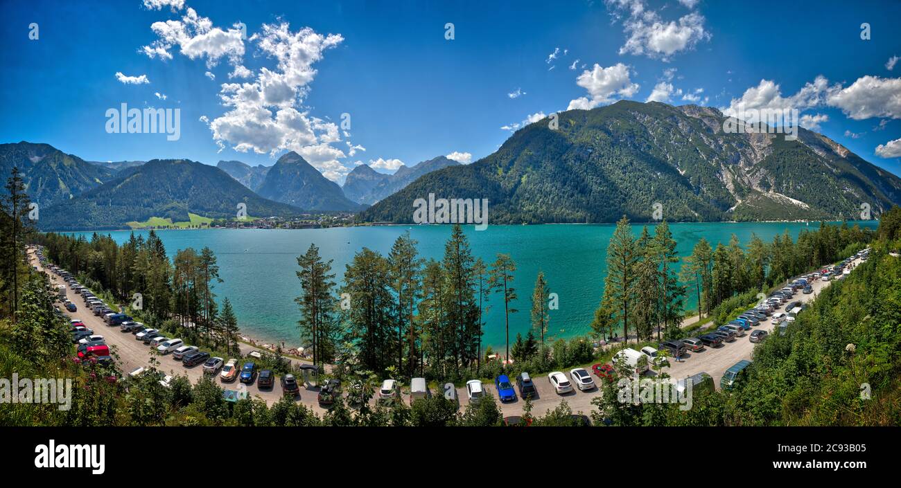 AT - TIROLO: Vacanza follia al Lago d'Achensee dopo la revoca del blocco di Covid19 (28 luglio 2020) Foto Stock