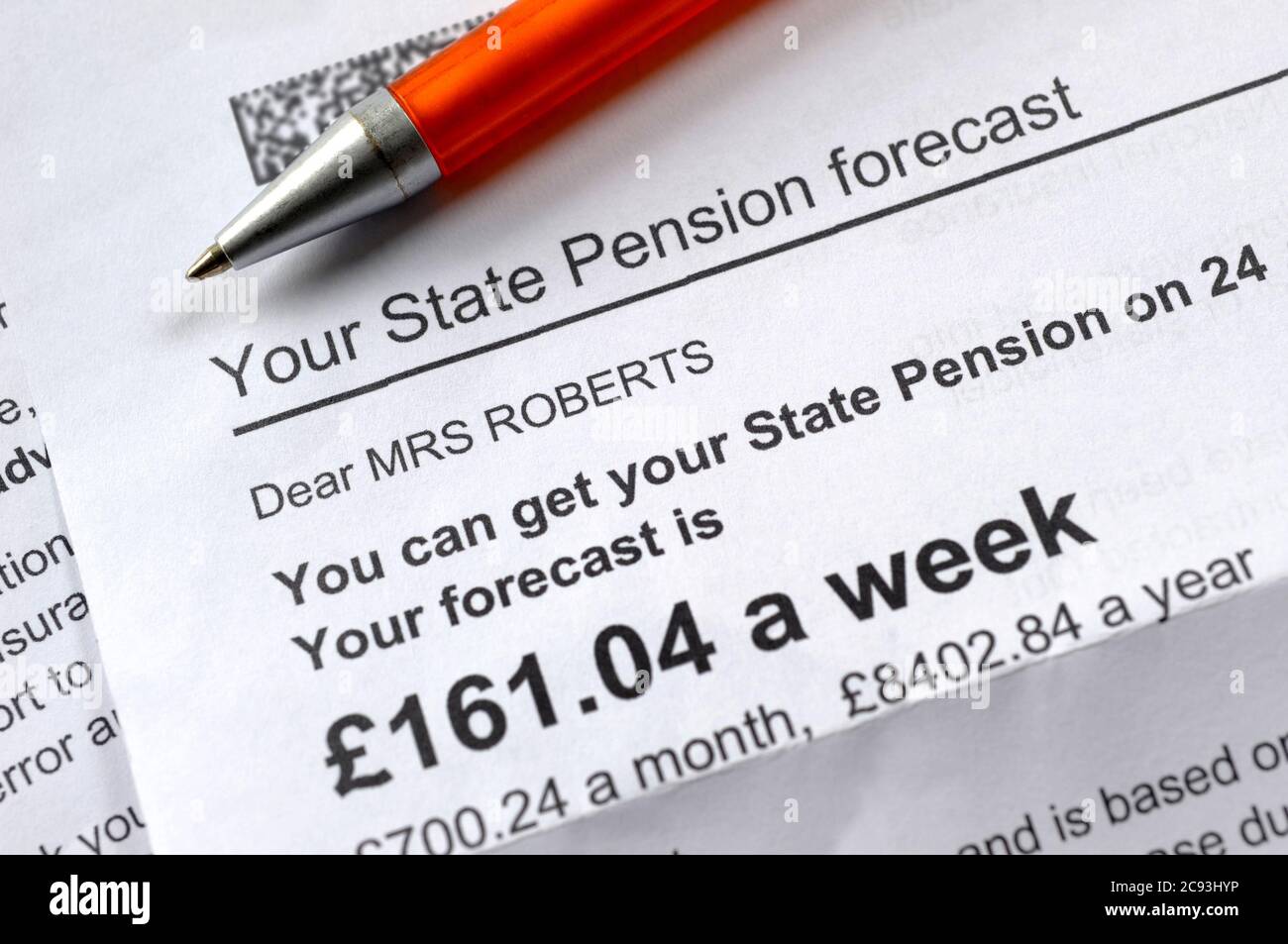 UK STATE PENSION PREVISIONALE LETTERA RE PENSIONI PENSIONE CORONAVIRUS COVID 19 PENSIONATI ECC UK Foto Stock