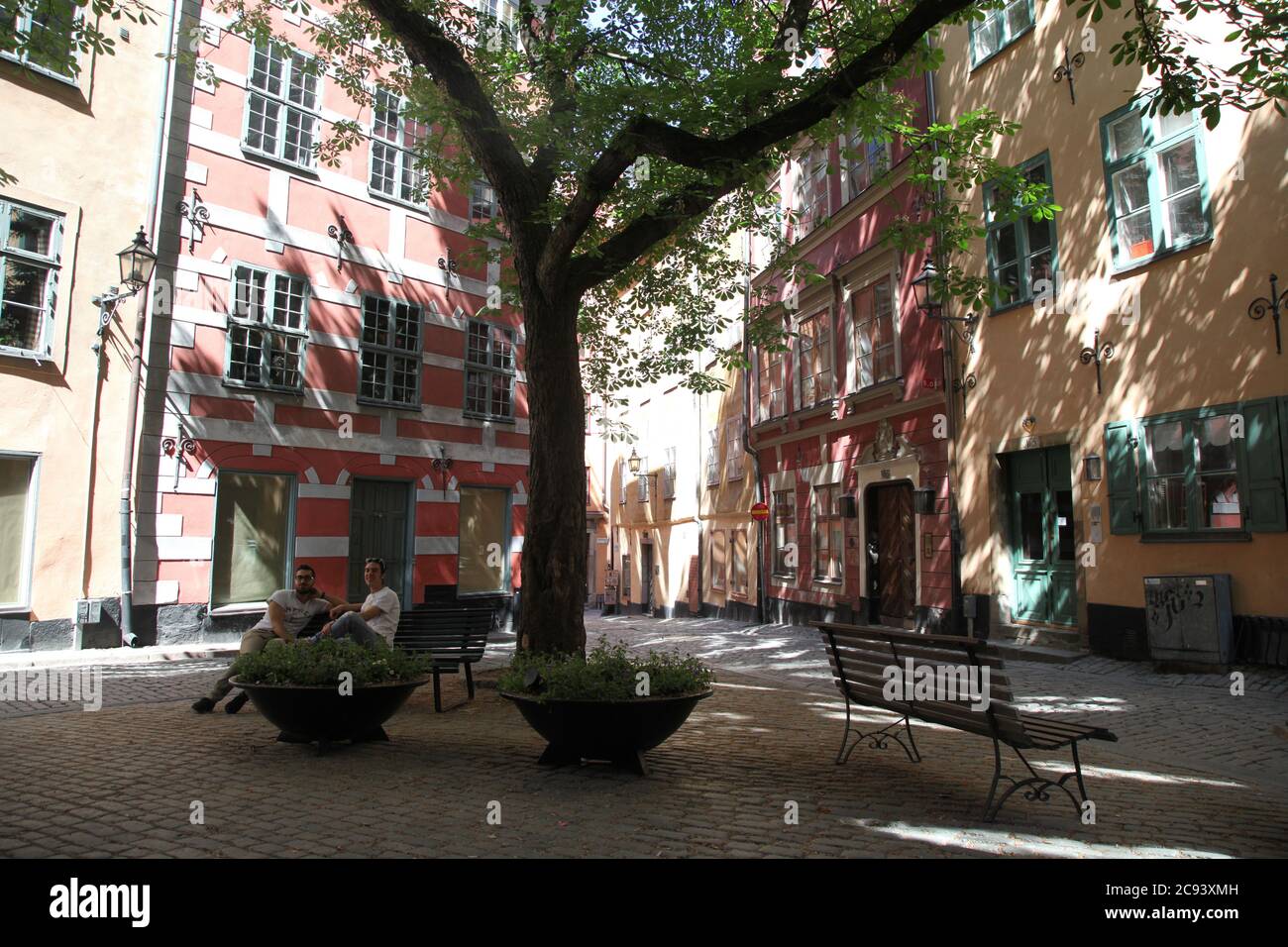 Stoccolma / Svezia - Giugno 07 2013: Quartiere tranquillo nel centro di Stoccolma Foto Stock