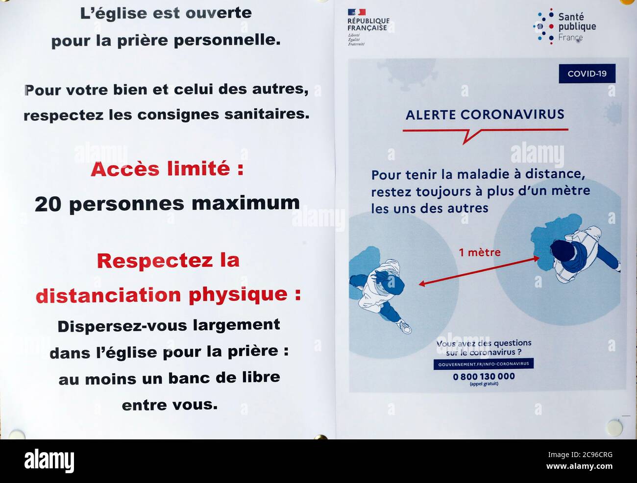 Epidemia di Covid-19. Misure di distanza fisica in una chiesa. Francia. Foto Stock
