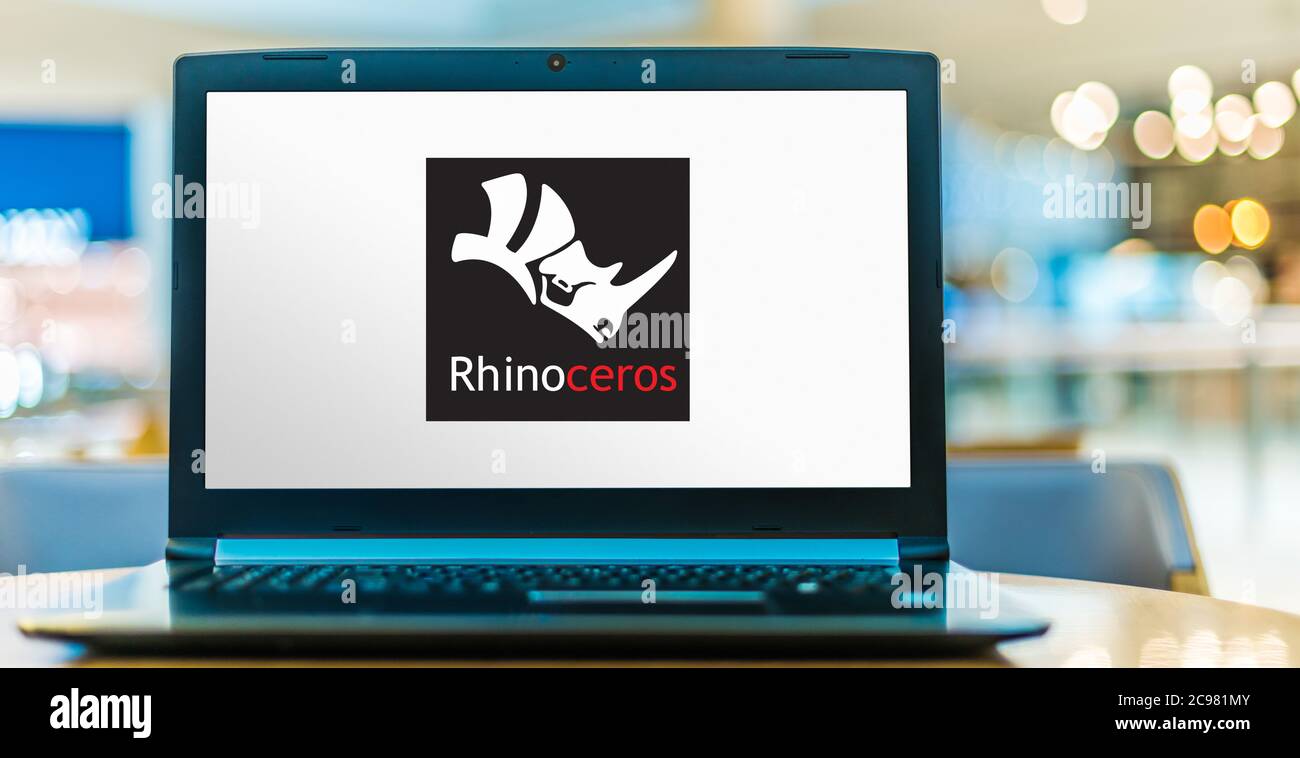 POZNAN, POL - 16 GIU 2020: Computer portatile con logo Rhinoceros, una grafica commerciale 3D per computer e applicazioni CAD (computer-Aided Design) Foto Stock