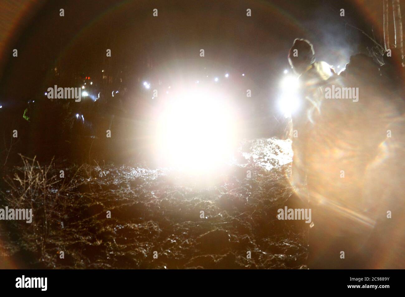 Åsbro, Svezia 2011 una delle competizioni enduro più impegnative del mondo, Novemberkåsan a Åsbro, appena a sud di Örebro. Novemberkåsan è uno degli eventi motociclistici più antichi e più grandi della Svezia. Si tiene dal 1915. Foto Gippe Gustafsson Foto Stock