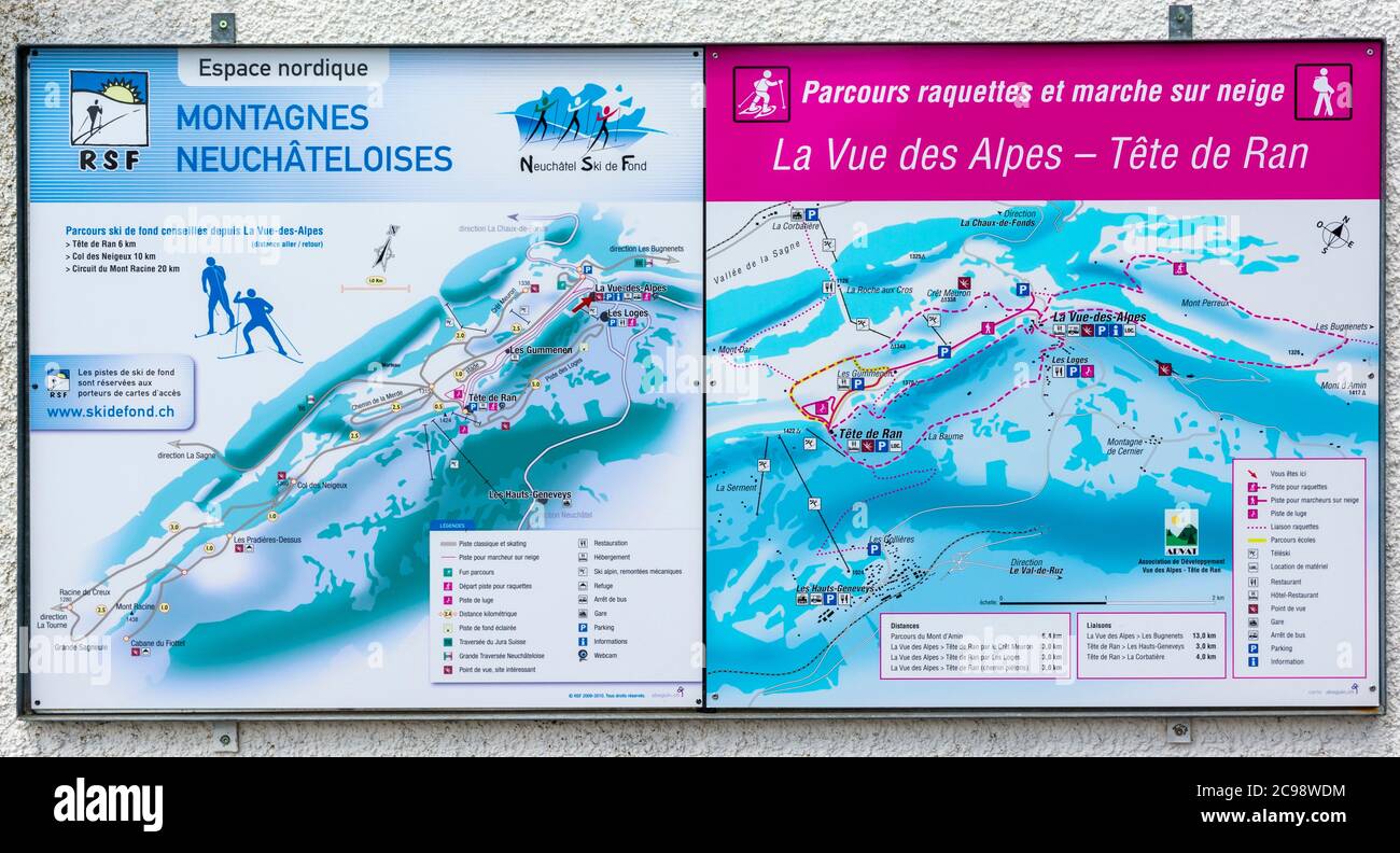 Svizzera, Vue des Alpes, Neuchatel Canton, segnaletica per la mappa dei sentieri invernali Foto Stock