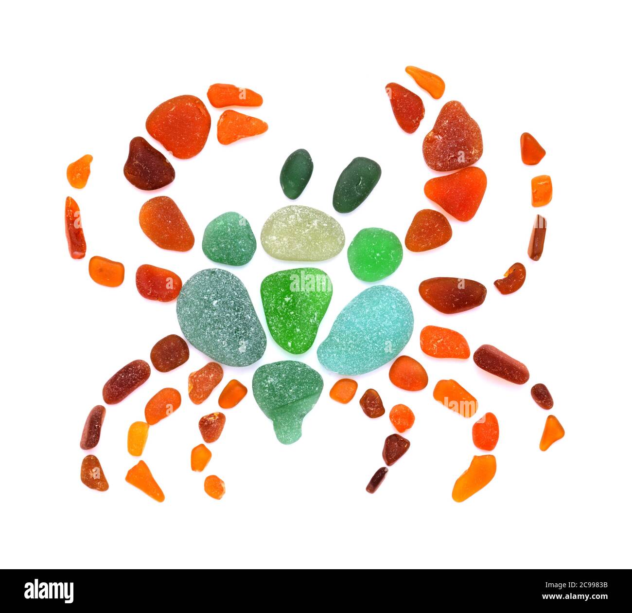 Mosaico di granchio in seaglass isolato su backgorund bianco Foto Stock