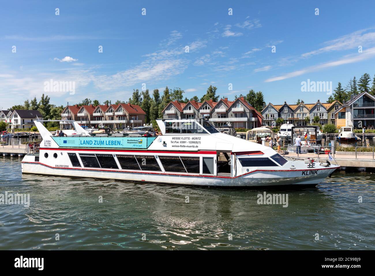 Escursione in barca KLINK di Weisse Flotte Müritz a Plau am See, Germania Foto Stock