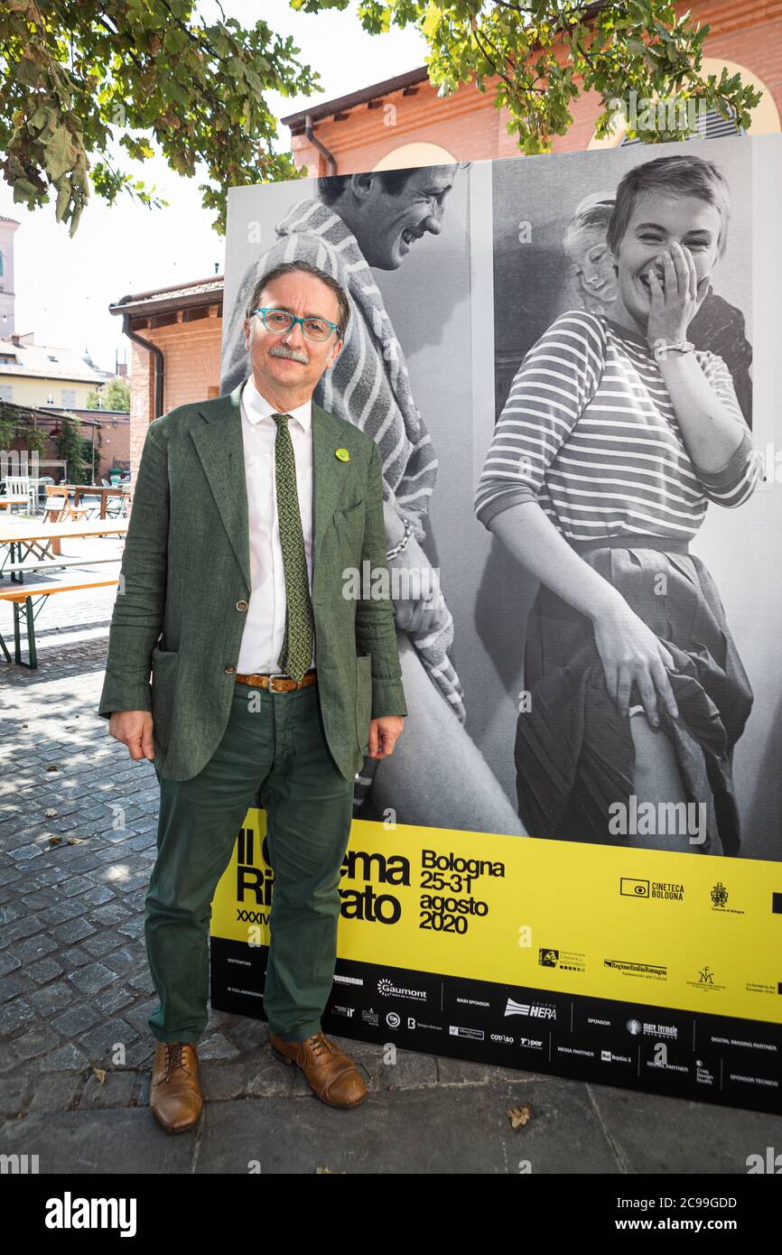 Bologna, Italia. 29 luglio 2020. Gian Luca Farinelli, direttore della biblioteca cinematografica di Bologna, partecipa alla conferenza stampa del festival cinematografico 'il cinema ritrovato' il 29 luglio 2020 a Bologna. Il Cinema Ritrovato e' un festival cinematografico dedicato alla riscoperta di film rari e poco conosciuti. Credit: Massimiliano Donati/Alamy Live News Foto Stock